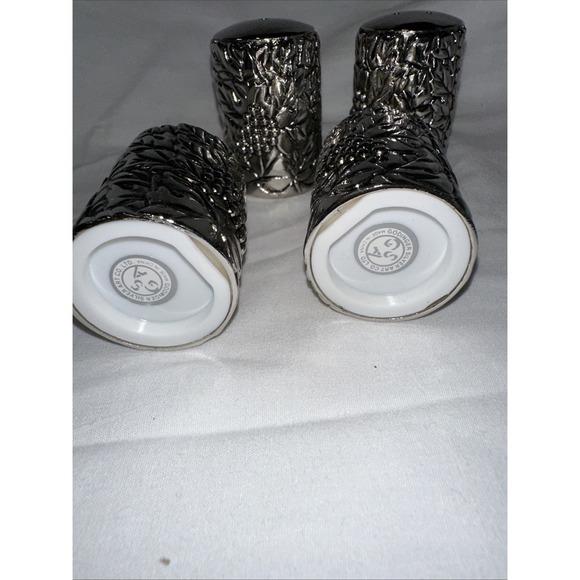 Godinger Silver Art Co. salt and pepper shakers, set of 4, grapevine pattern - Picture 4 of 4